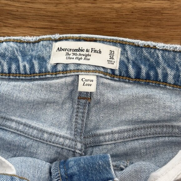 Abercrombie & Fitch Women's The 90s Straight Ultra High Rise Jean Size 33/16 L - Picture 7 of 16